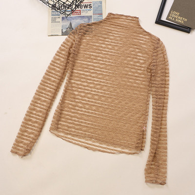 Ženska čipkana bluza s poluvisokom kragnom