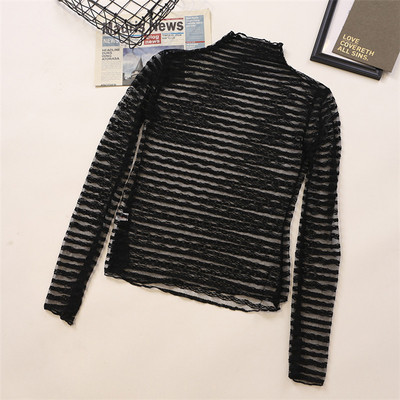 Ženska čipkana bluza s poluvisokom kragnom