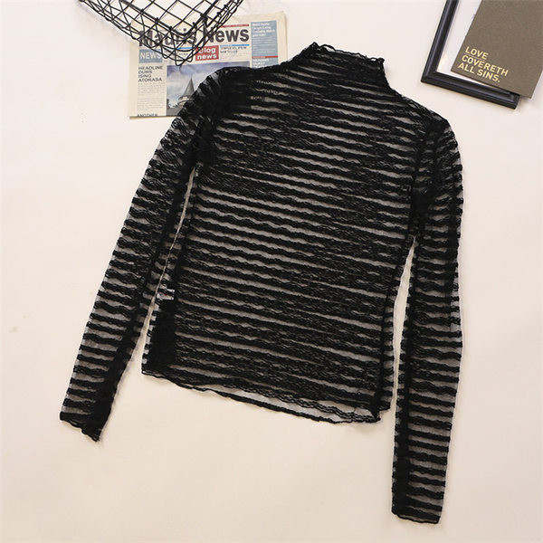 Ženska čipkana bluza s poluvisokom kragnom