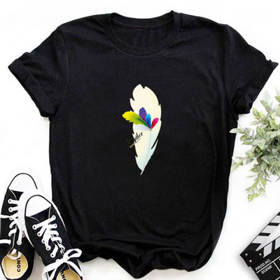 Γυναικείο μπλουζάκι νέο μοντέλο με κοντά μανίκια σε διαφορετικά μεγέθη με εκτυπώσεις