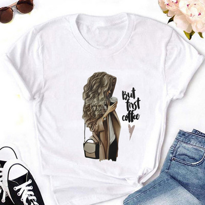 Γυναικείο μπλουζάκι νέο μοντέλο με κοντά μανίκια σε διαφορετικά μεγέθη με εκτυπώσεις