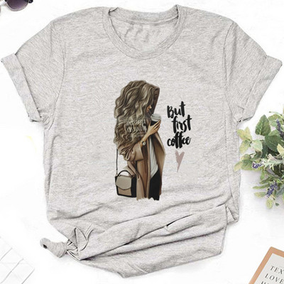 Γυναικείο μπλουζάκι νέο μοντέλο με κοντά μανίκια σε διαφορετικά μεγέθη με εκτυπώσεις