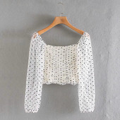 Γυναικεία μπλούζα με τετράγωνο ντεκολτέ και μανίκια