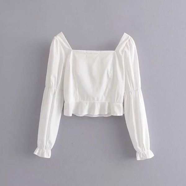 Kratka ženska bluza s četvrtastim izrezom i dugim rukavima