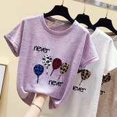 Ženska majica s aplikacijom i natpisom