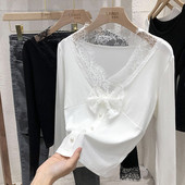 Šiuolaikinė moteriška palaidinė su nėriniais ir kaspinu