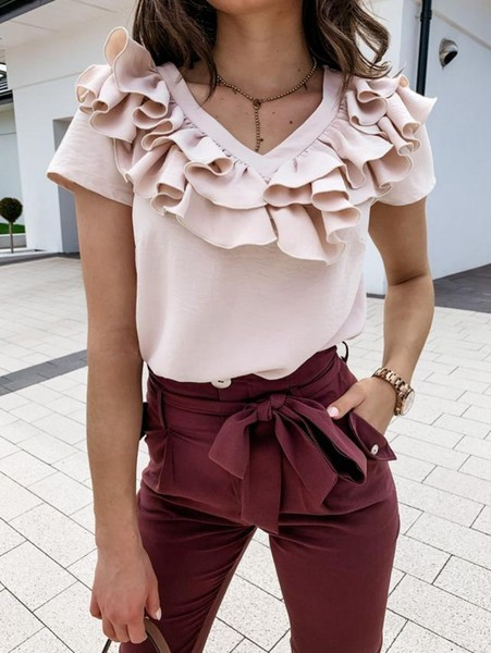 Novi model ženske majice s V izrezom na lokne