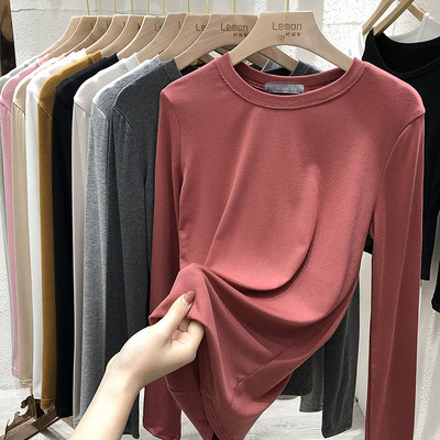 Γυναικεία μπλούζα με οβάλ ντεκολτέ