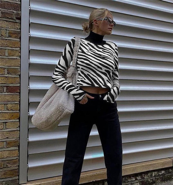 Bluză de damă cu guler polo și mâneci lungi