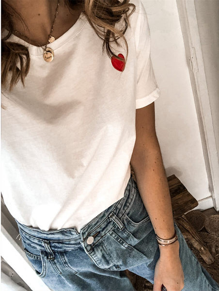Običan model ženske majice kratkih rukava sa printom srca