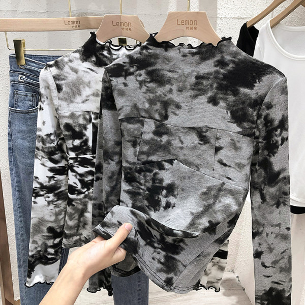 Moderna ženska bluza s poluvisokom kragnom