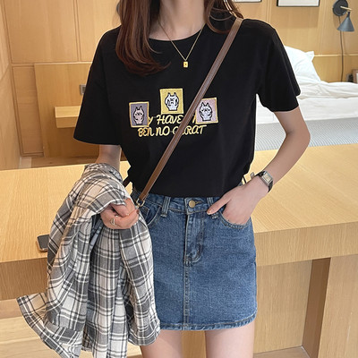 Ležerna ženska majica s aplikacijom i okruglim izrezom