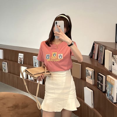 Ležerna ženska majica s aplikacijom i okruglim izrezom