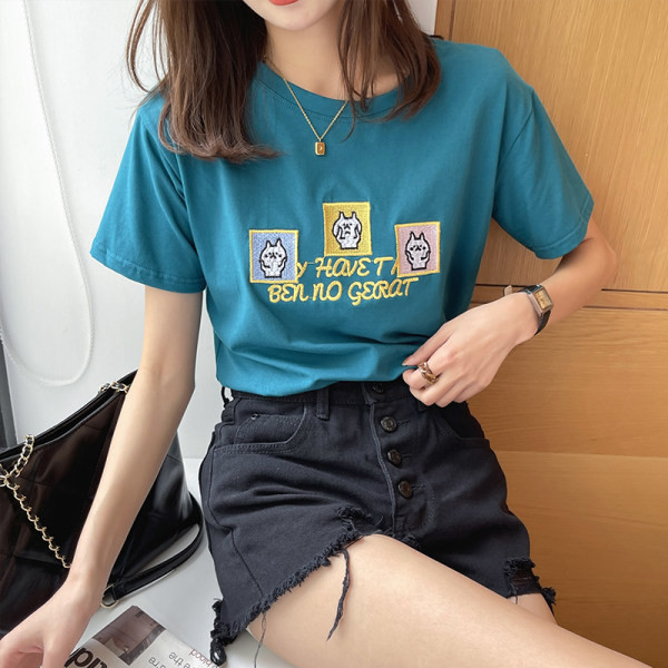 Ležerna ženska majica s aplikacijom i okruglim izrezom