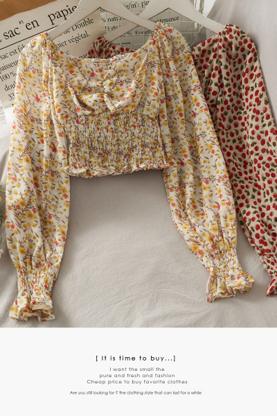 Μοντέρνα γυναικεία μπλούζα με μοτίβα λουλουδιών και μακριά μανίκια