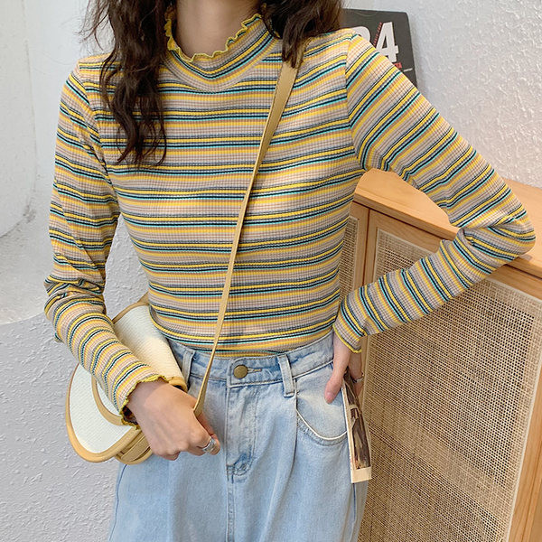 Novi model ženske bluze na pruge sa niskom kragnom i dugim rukavima