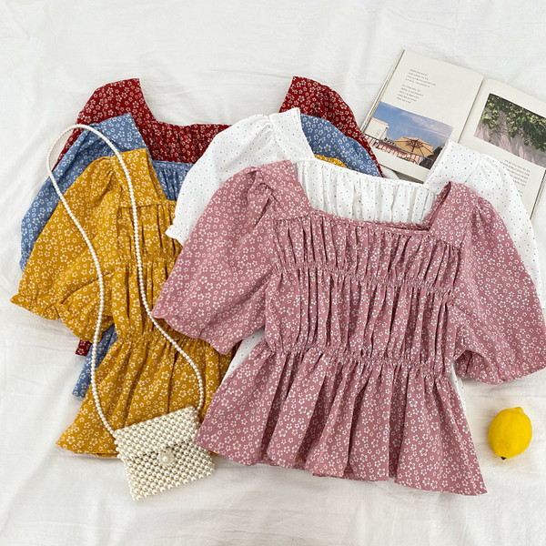 Novi model ženske bluze sa cvjetnim uzorkom i četvrtastim izrezom