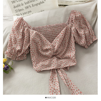 Ženska kratka majica s vezicama i širokim rukavima