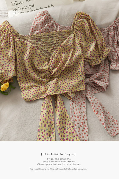 Ženska kratka majica s vezicama i širokim rukavima