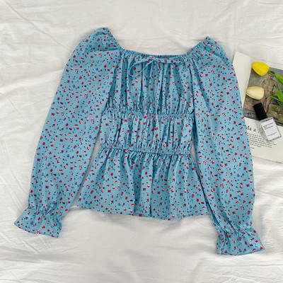 Μοντέρνα γυναικεία μπλούζα με ντεκολτέ και μακριά μανίκια