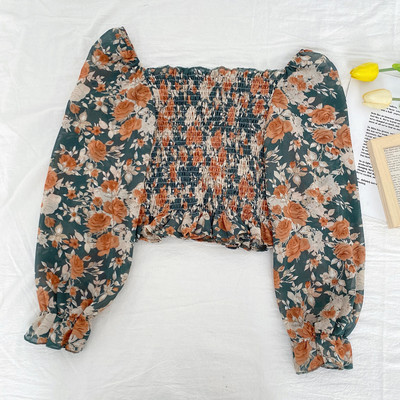 Νέο μοντέλο γυναικεία μπλούζα με λουλουδάτο μοτίβο και ντεκολτέ