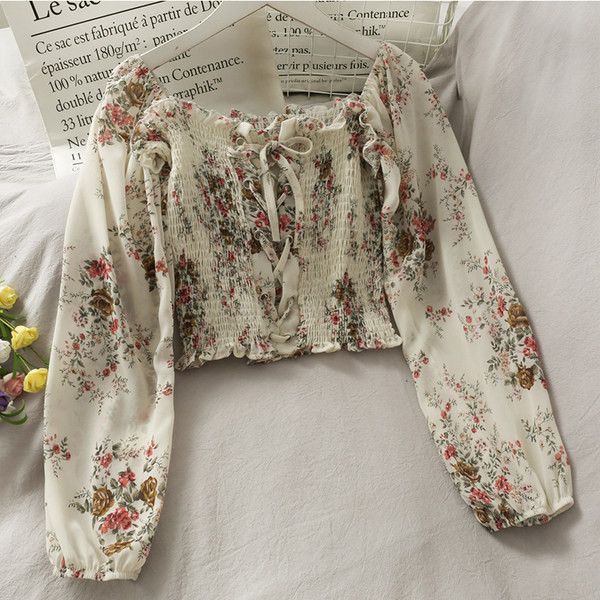 Ženska bluza sa cvjetnim motivima i dugim rukavima