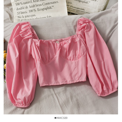 Γυναικεία μπλούζα απλό μοντέλο με τετράγωνο ντεκολτέ