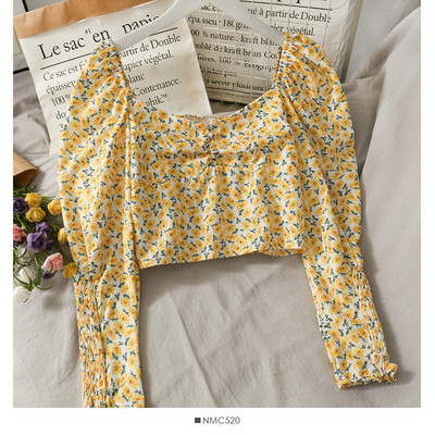 Μοντέρνα γυναικεία μπλούζα με μοτίβα λουλουδιών