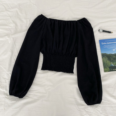 Μοντέρνα γυναικεία μπλούζα με λαιμόκοψη και μακριά μανίκια