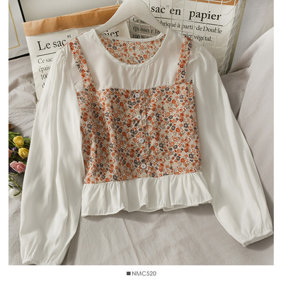 Μοντέρνα γυναικεία μπλούζα με λουλουδάτα μοτίβα και κουμπιά