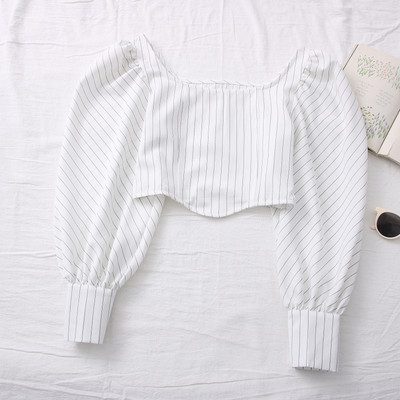 Novi model ženske bluze na pruge sa okruglim izrezom i puf rukavima