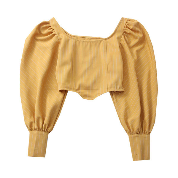 Novi model ženske bluze na pruge sa okruglim izrezom i puf rukavima