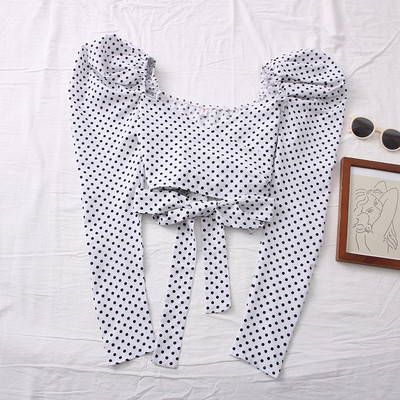 Novi model ženske bluze na točkice sa špic izrezom