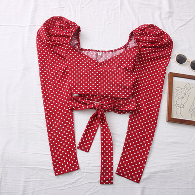 Novi model ženske bluze na točkice sa špic izrezom