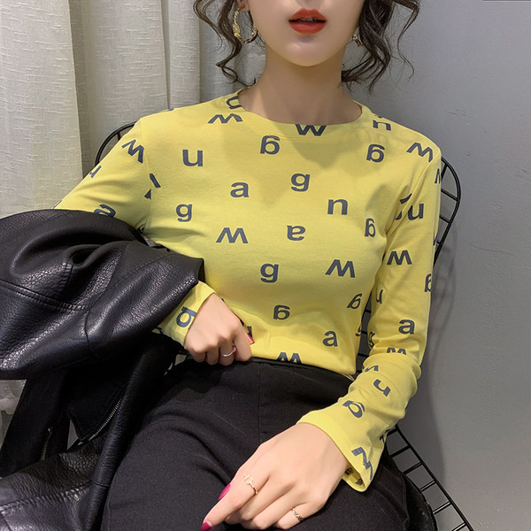 Γυναικεία μπλούζα με οβάλ λαιμόκοψη