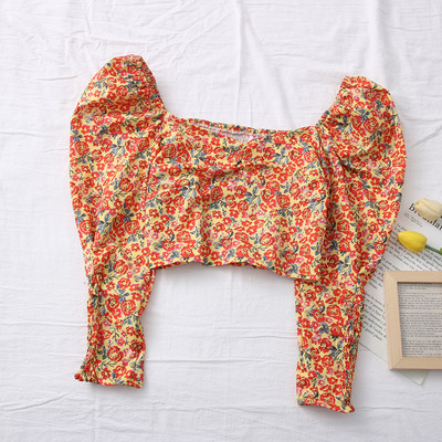 Νέο μοντέλο γυναικεία μπλούζα με λουλουδάτο μοτίβο και μανίκια