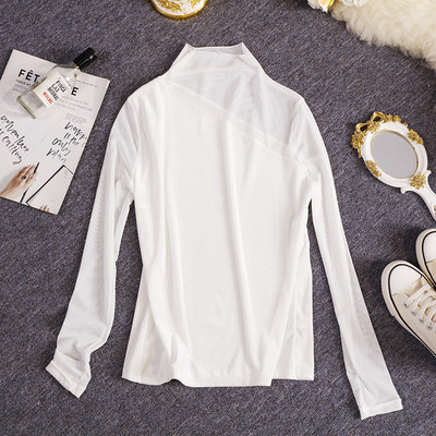 Γυναικεία βελούδινη μπλούζα με ημι-υψηλό γιακά