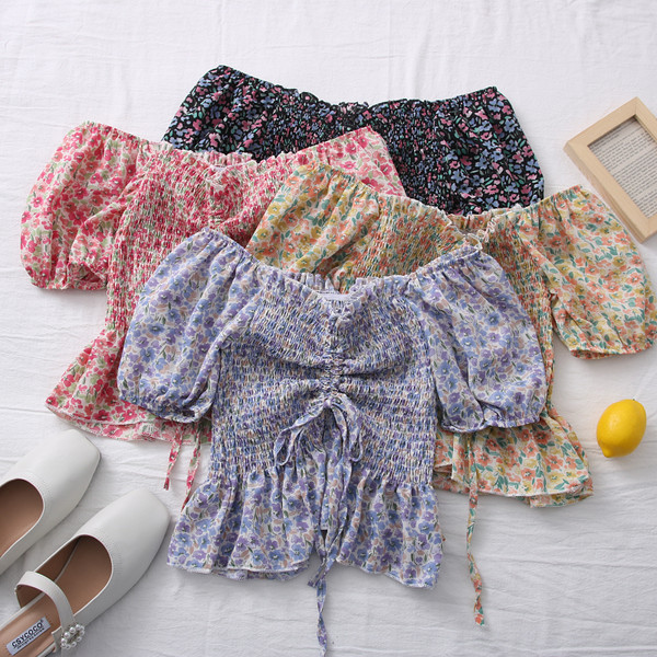 Ležerna ženska bluza - s vezama i lađa izrezom