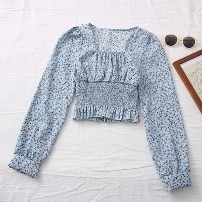 Ležerna ženska bluza s četvrtastim izrezom i cvjetnim uzorkom