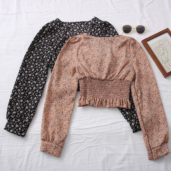 Ležerna ženska bluza s četvrtastim izrezom i cvjetnim uzorkom