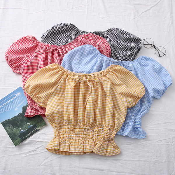 Ležerna ženska karirana bluza s ovalnim izrezom