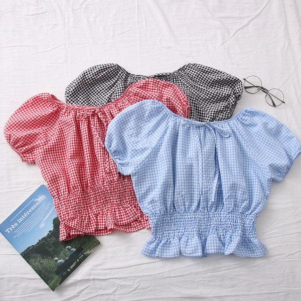 Ležerna ženska karirana bluza s ovalnim izrezom