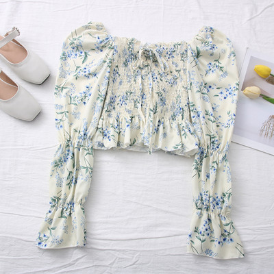 Μοντέρνα γυναικεία μπλούζα - με κορδόνια και ντεκολτέ βάρκα