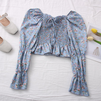 Μοντέρνα γυναικεία μπλούζα - με κορδόνια και ντεκολτέ βάρκα