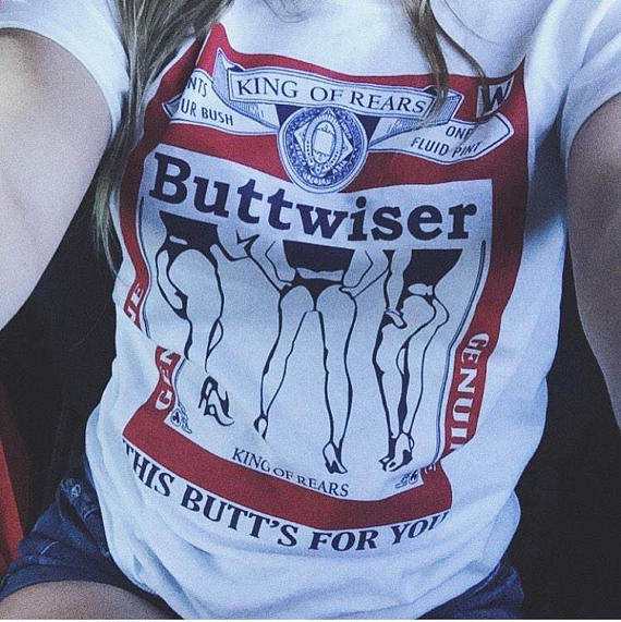 Aktuelna ženska majica sa zanimljivim printom