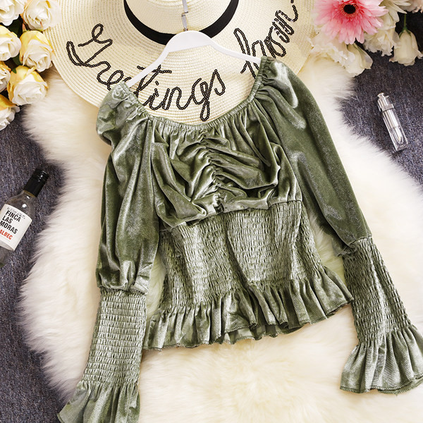 Γυναικεία ρετρό βελούδινη μπλούζα