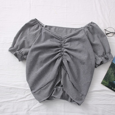 Καθημερινή γυναικεία μπλούζα με καρό ντεκολτέ