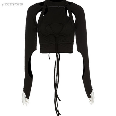 Νέο μοντέλο κοντή, γυναικεία μπλούζα σε μαύρο χρώμα με κομμένα μέρη και  κορδόνια