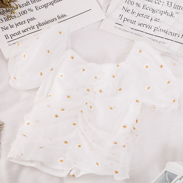 Novi model ženske majice sa vezom i kratkim rukavima