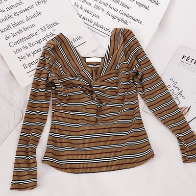 Γυναικεία ριγέ μπλούζα με μακριά μανίκια και λαιμόκοψη